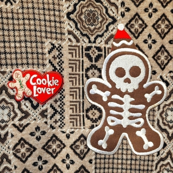 Vintage Unisex Christmas Skeleton Cookie Lover Brown, Tan, White Sweater Size L - Picture 3 of 11